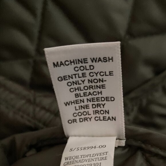 Banana Republic Quilted Vest, Olive Green, Size M - Picture 10 of 10